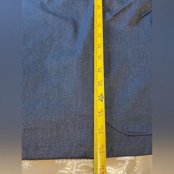 Butter-soft Stretch Women’s Scrub top, NWT, size L. (S108) - Picture 10 of 10